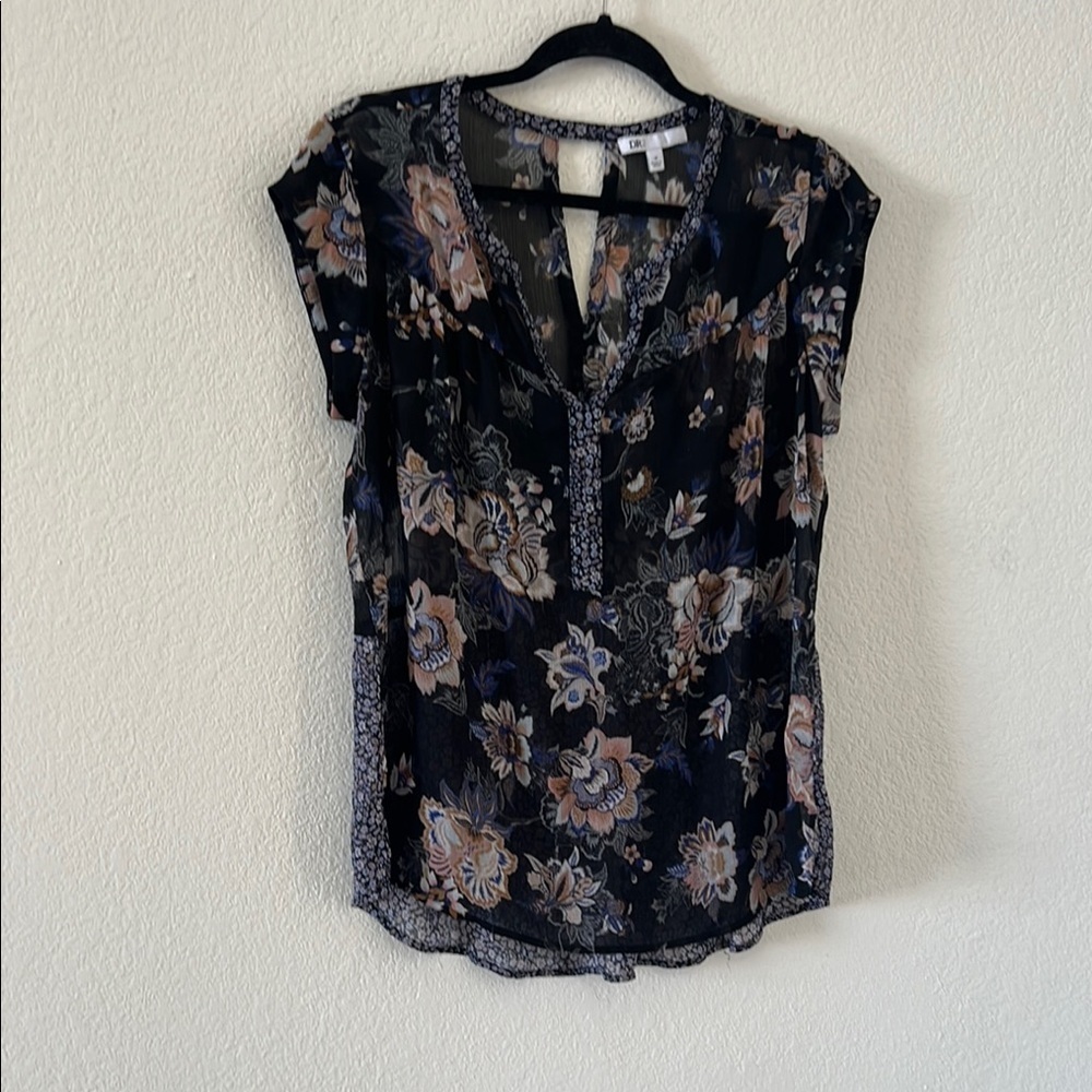 DR2 WOMEN Floral Black Blouse